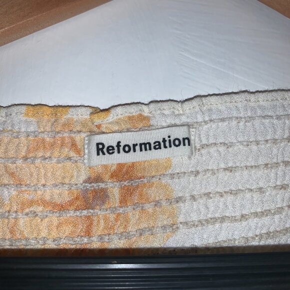 Mother & Daughter Matching Floral Reformation Dress Set - Picture 9 of 9